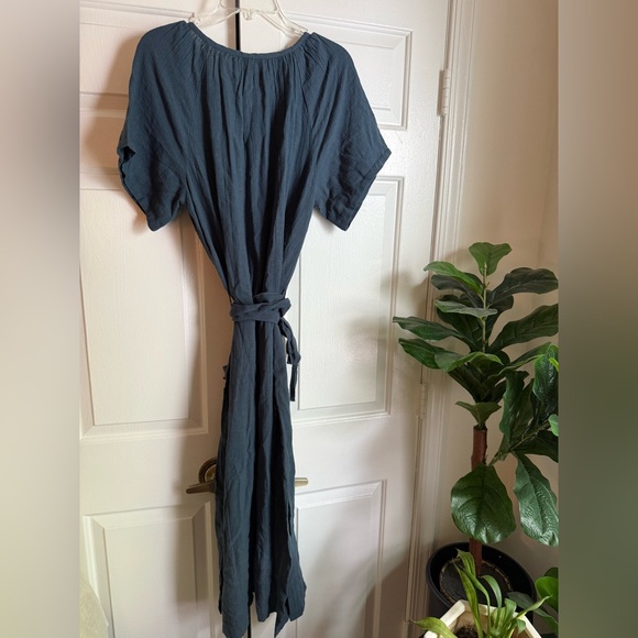 Lilla P Cotton Blue Button-Down Dress sz M Classic Scandi Girl Lagom Normcore - Picture 2 of 8